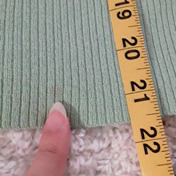 Mint Cardi w/ Flower Embroidery - Picture 3 of 4